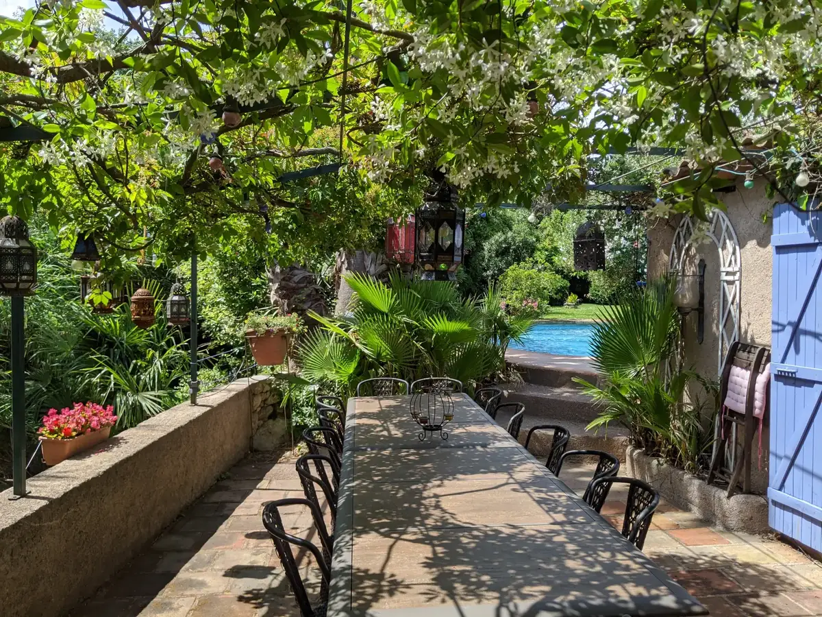 L'Amandari Provence Holidays - Convivialité à la maison d'hôtes - Golfe de Saint-Tropez