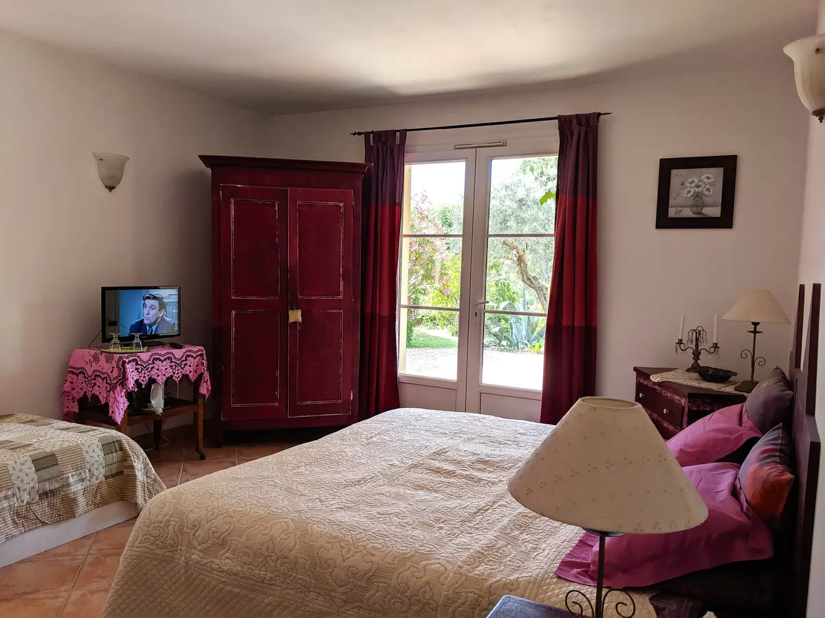 Chambre Figue du gîte à L'Amandari - Provence Holidays