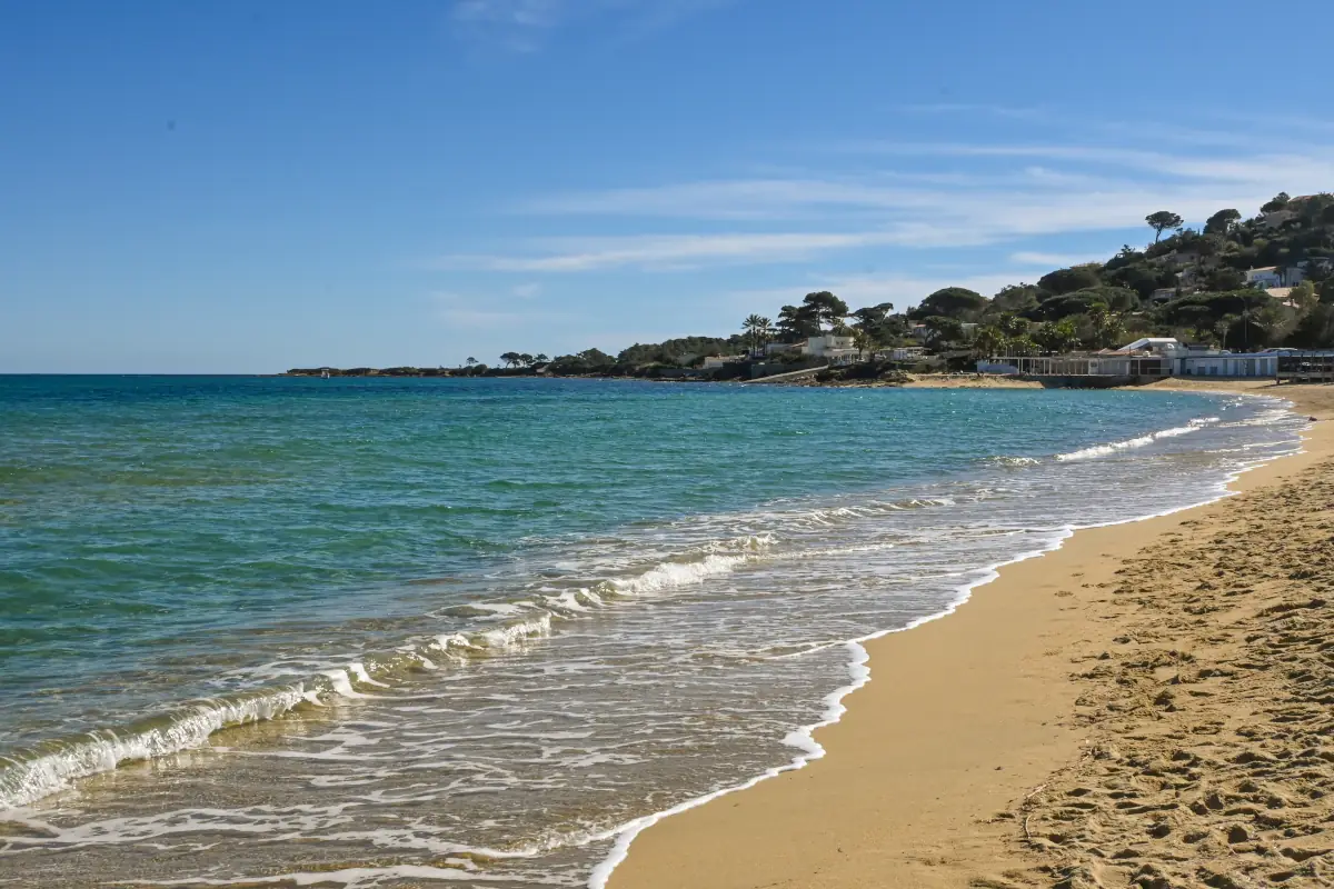 Plage naturelle du Golfe de Saint-Tropez