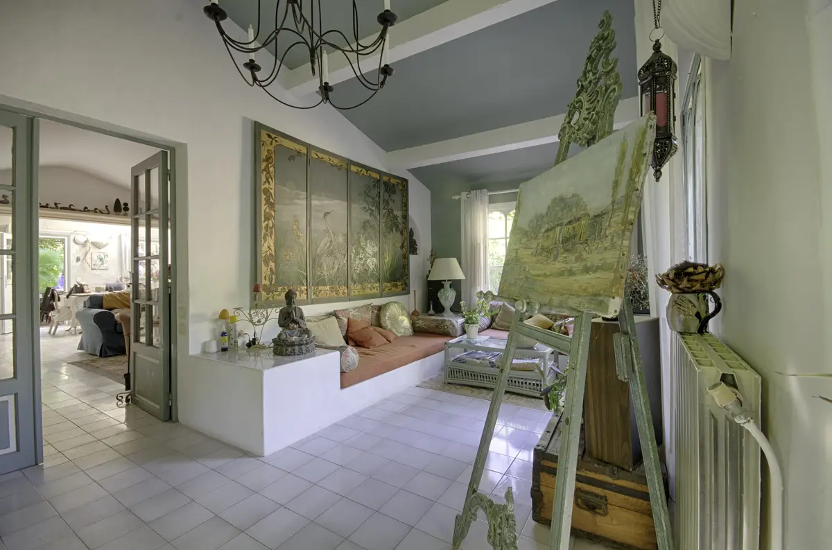 Salon intérieur de l'Amandari Provence holidays